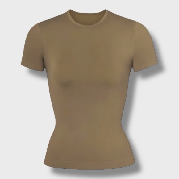 SKIMS Tops - SKIMS Soft Smoothing T-shirt Army Green - M
